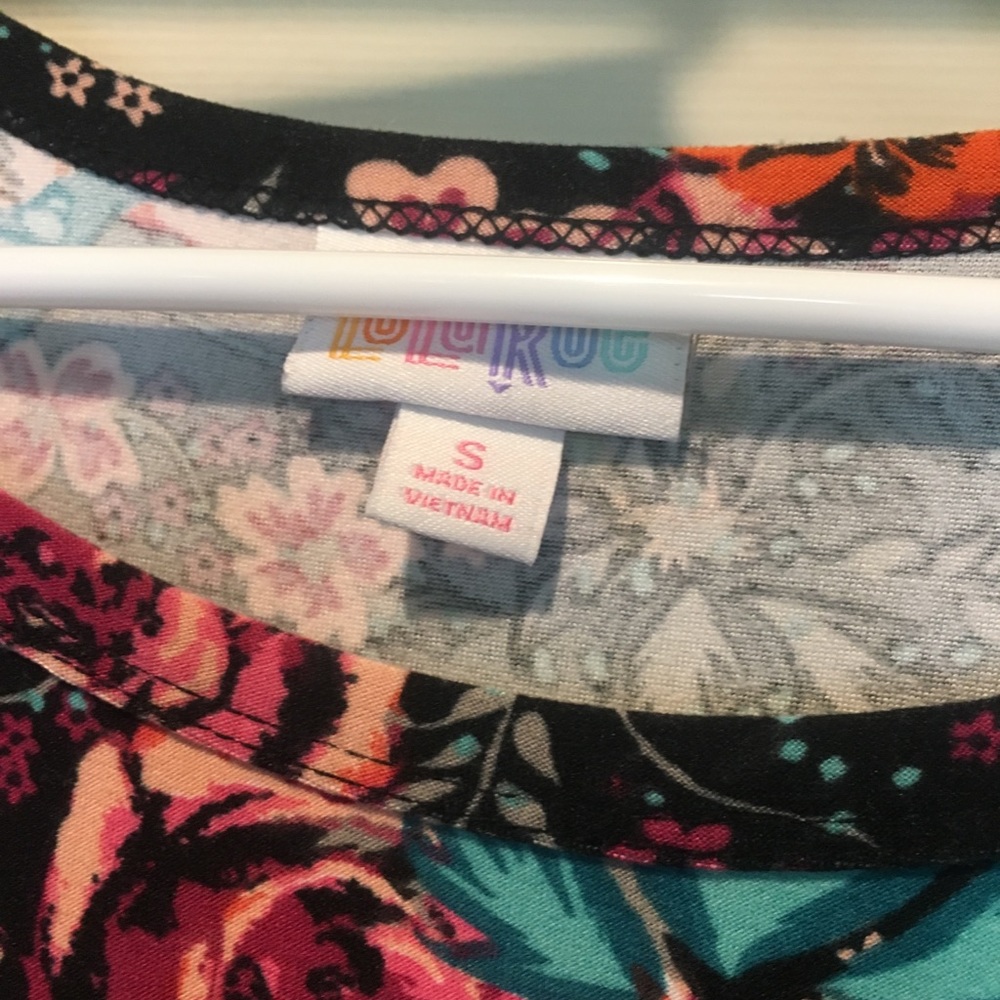 LulaRoe Carly Black background